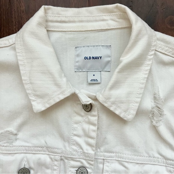 Old Navy White Distressed Button Up Denim Jean Jacket Women’s Size M - Picture 5 of 8